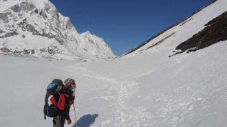 Aufstieg zum Larke La (5.106 m) - Manaslu-Umrundung