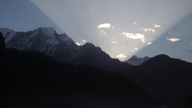 Somnenaufgang im Annapurna